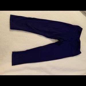 90 Degree 3/4 Leggings